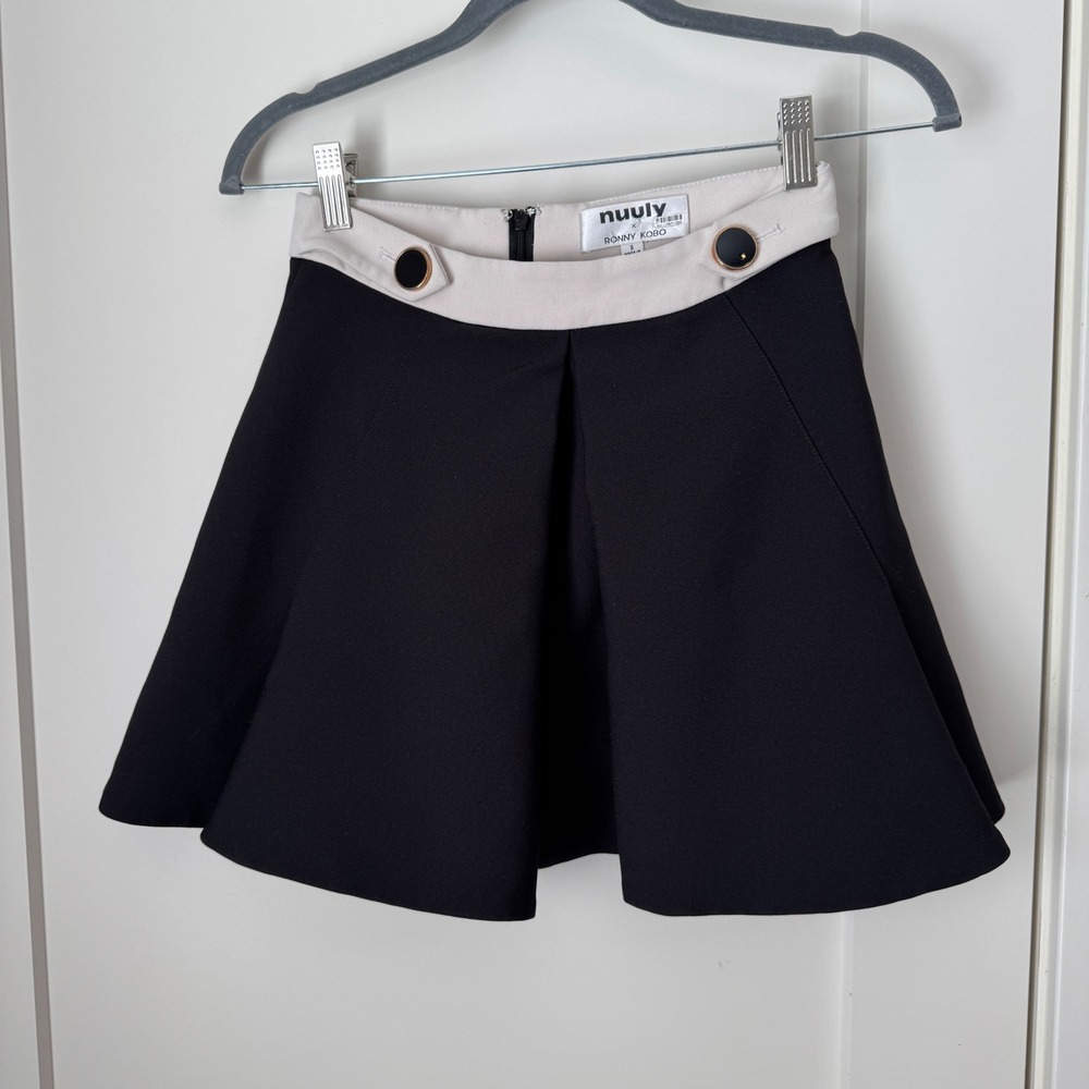 Ronny Kobo x Nuuly Black Cream Colorblock‎ Button Detail Flared Mini Skirt Small